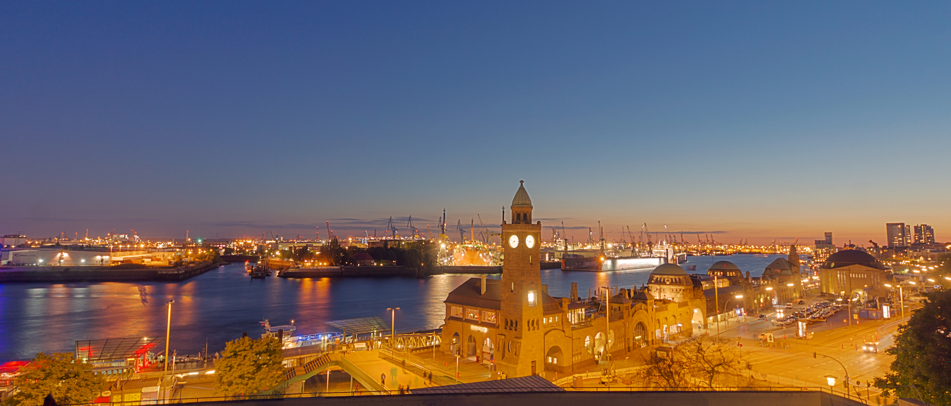 The Charms of Hamburg (3 Powerful Reasons To Visit This Party City)