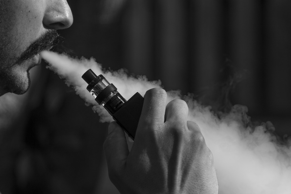 How a Dry Herb Vaporizer Works: A Short Guide for First-Time Users