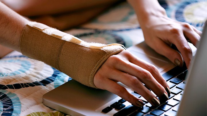 The Selection of 5 Best Wrist Compression Sleeves for Treating Carpal Tunnel Syndrome
