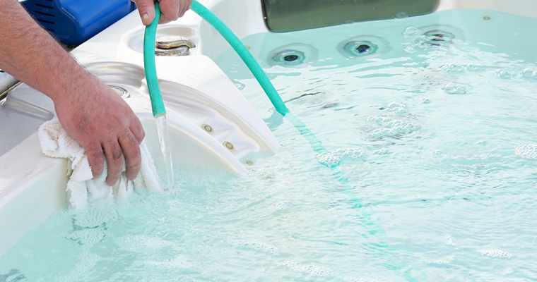 Top tips on cleaning your hot tub