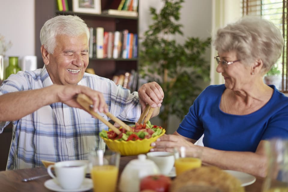 4 Nutrition Tips for Seniors Over 65